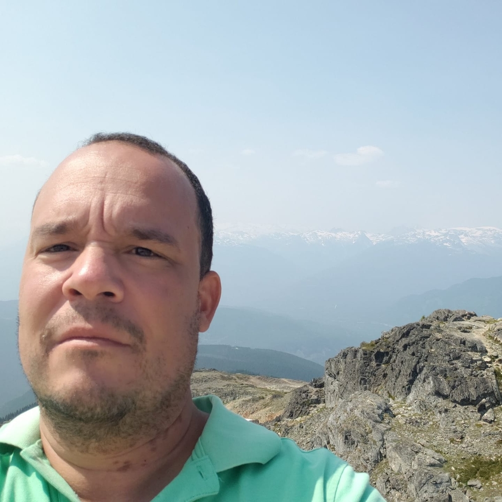 Meet your Posher, Adam